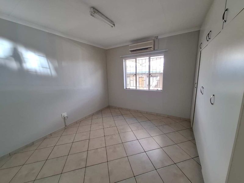 🏡 Last Chance to Secure an Affordable Property! - Photo 4