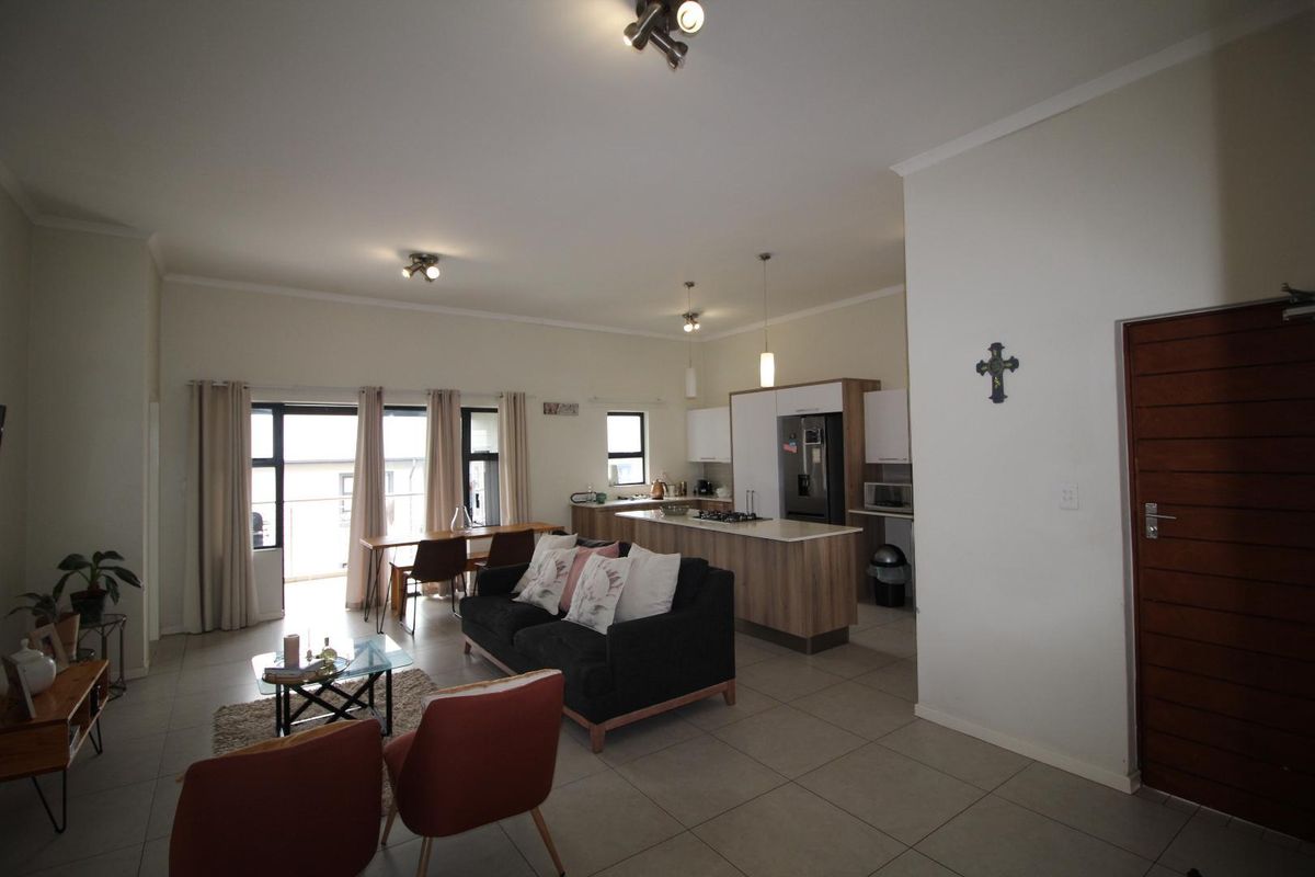 Modern, Spacious 3 Bedroom, 2 Bathroom In Security Estate - Photo 5