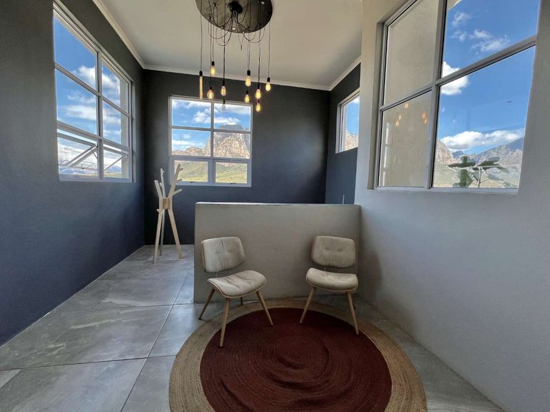 OPPORTUNITY KNOCKS IN JOHANNESDAL - Photo 3