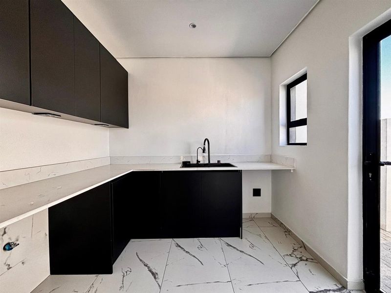 Near Off-Grid Designer Home | Elevated Luxury Living in Sandown, Blouberg - Photo 6