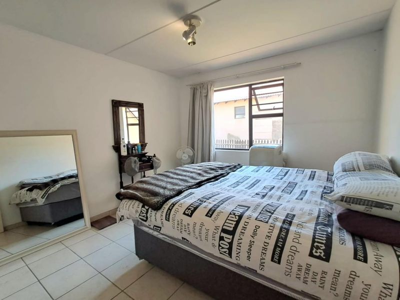 2 Bedroom Townhouse in Noordhang - Photo 9