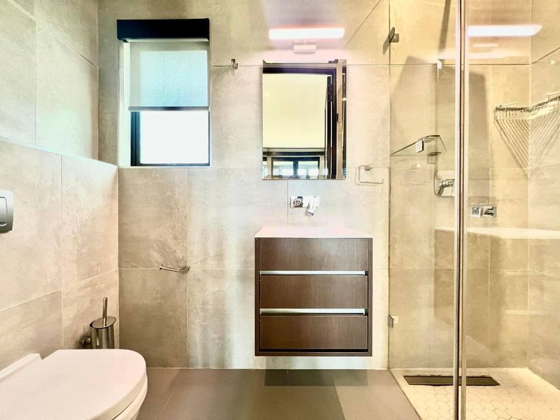 4 Bedroom House For Sale in Klein Windhoek - Photo 6