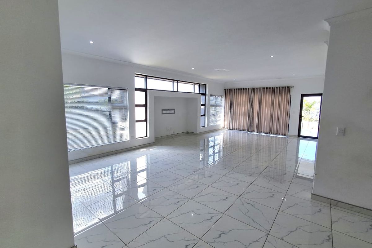 Large family house to rent in Elawini - Photo 3