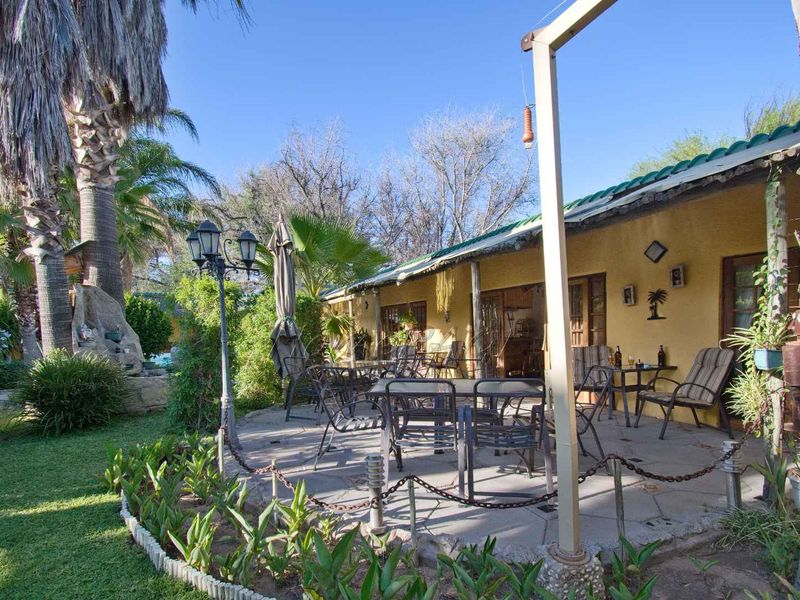 Omaruru:  Guesthouse is for sale - Photo 8