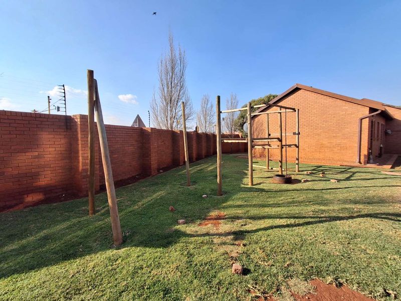 Three bedrooms Townhouse for sale in Orchards at Orchards Village - Photo 4