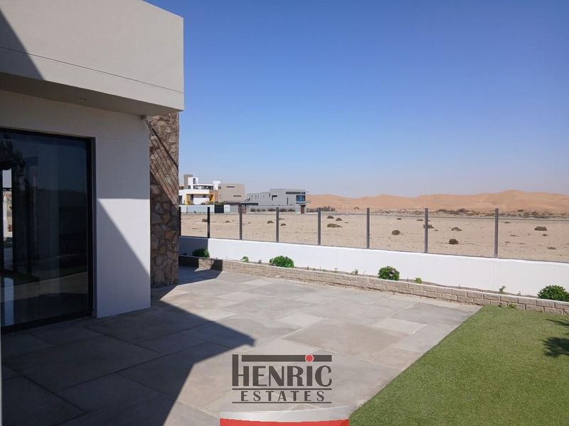 LUXURY   ---   SPACE   ---   VIEW   ---   LOCATION - Photo 2