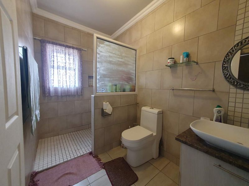 For the small family, or first-time buyers. - Photo 8