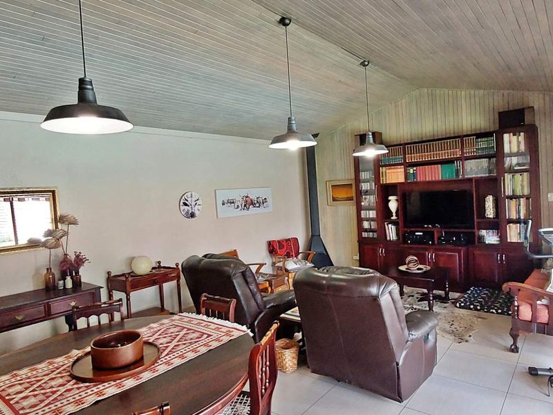 Exceptional 4-Bedroom House with 3 Flatlets - Photo 6