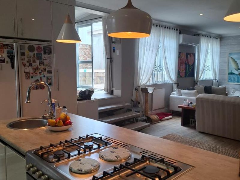 Elegant Residential Home in Eros, Windhoek - Photo 3