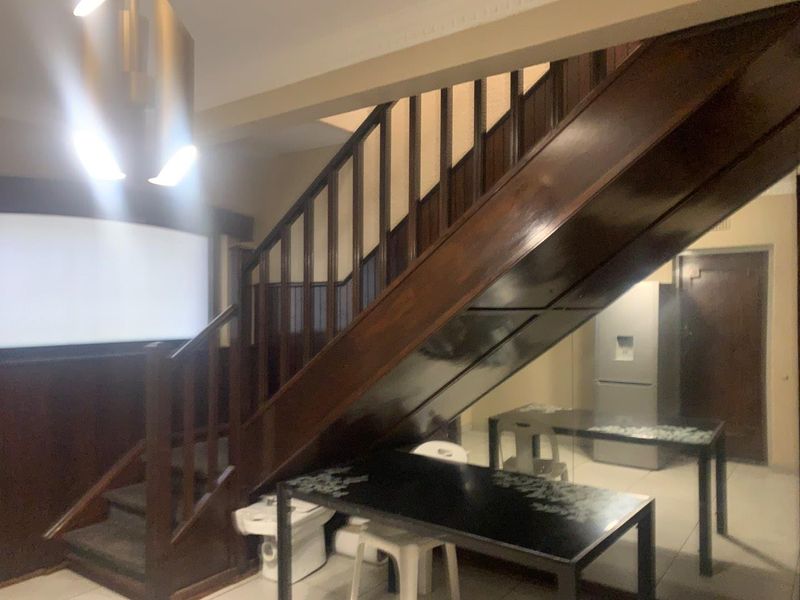 Charming 4-Bedroom Home for Sale in The Hill Ext 6, Johannesburg - Photo 10