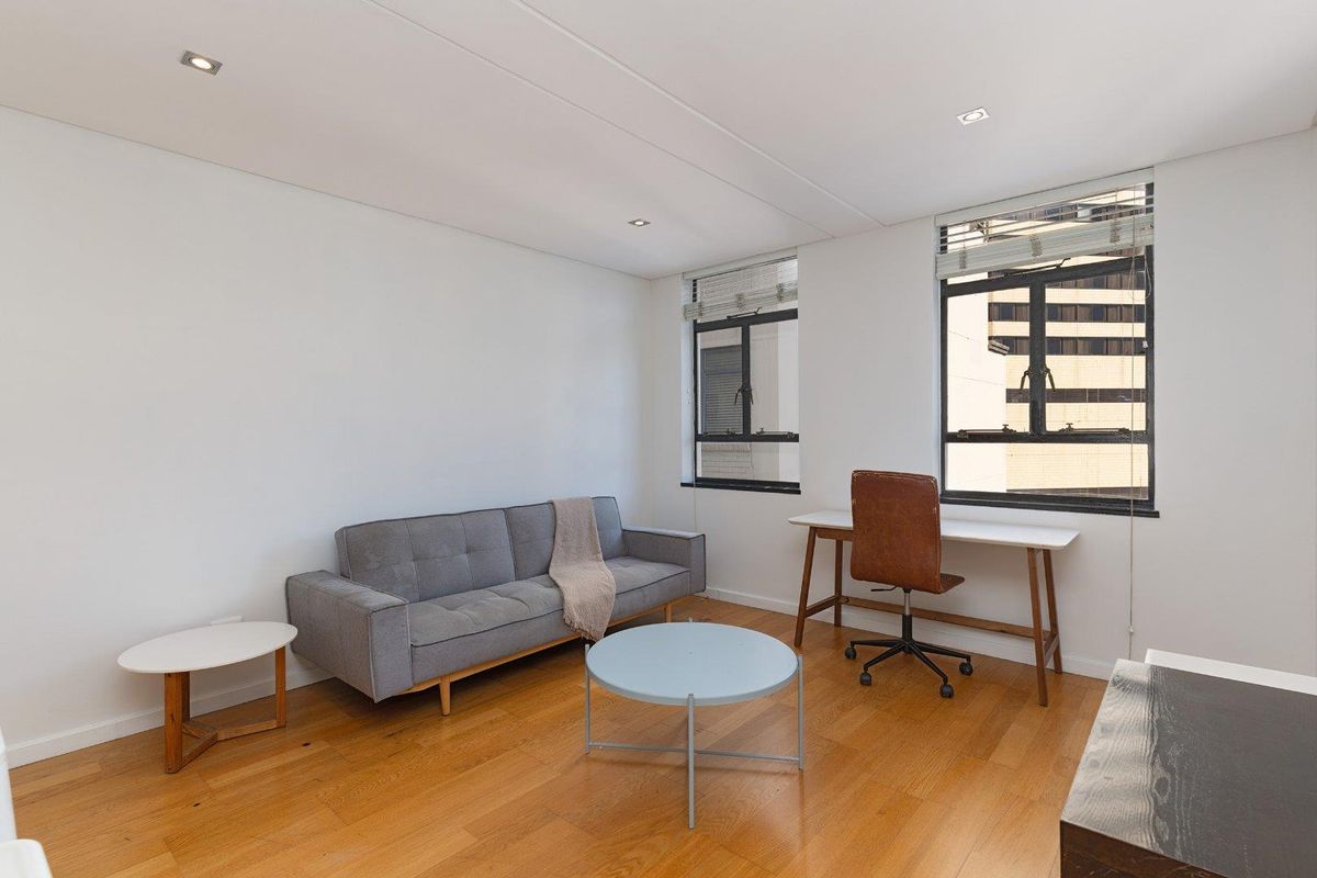 A Smart Investment Opportunity – Fully Furnished & Airbnb-Ready - Photo 4