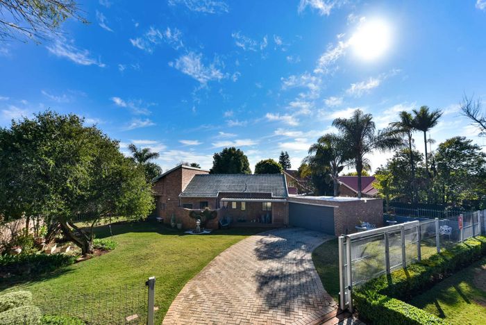 Property #2553517, House For Sale in Garsfontein