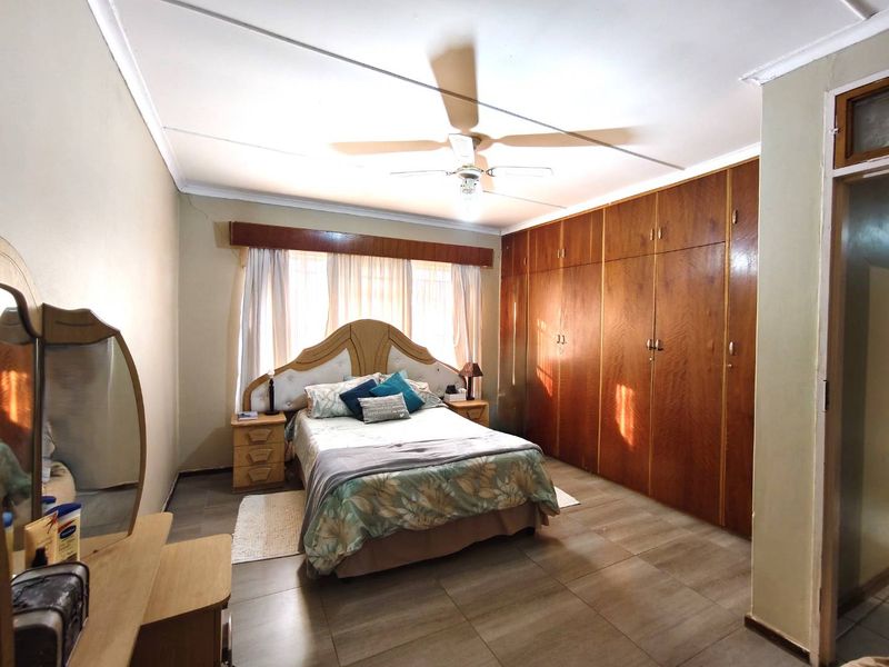 Your Dream Home for a Family - Make an OFFER! - Photo 3