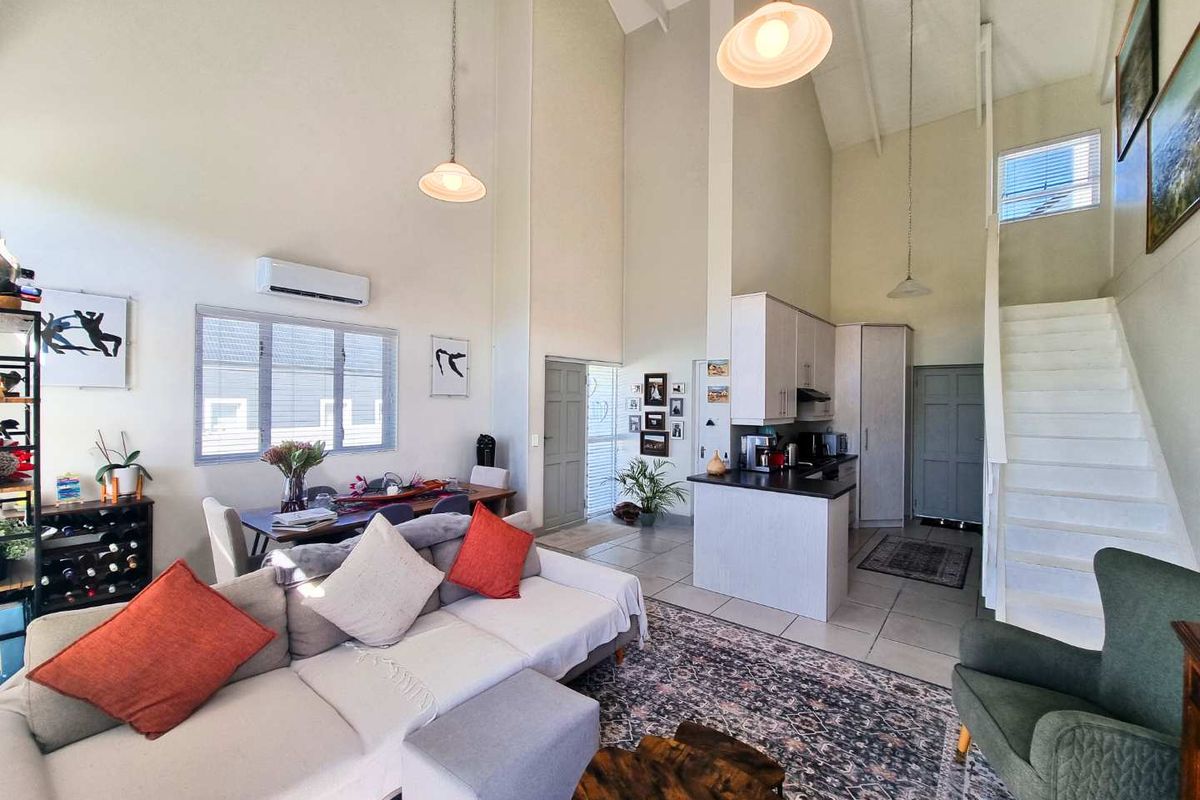 Where the Mountains Meet Your Morning - Photo 4