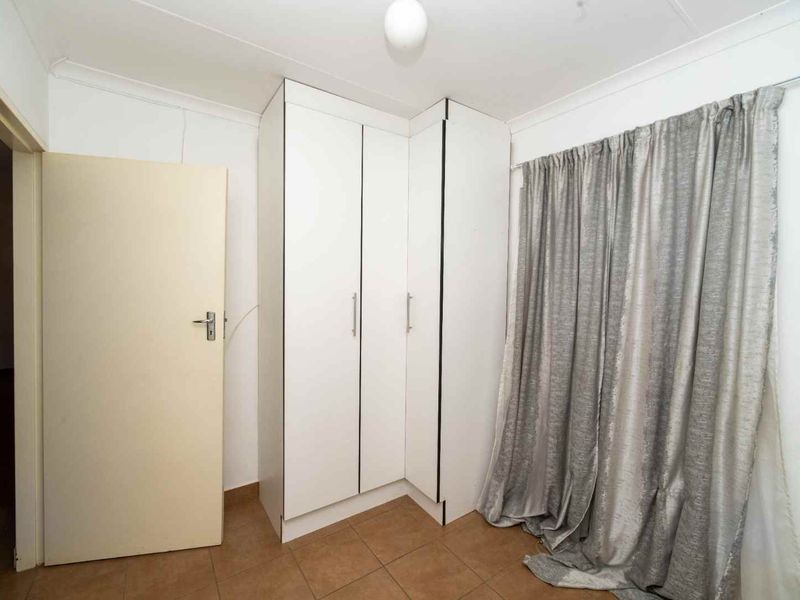 Renovated 3-Bedroom Home with Solar Geyser and Enhanced Security in Watervalspruit - Photo 8