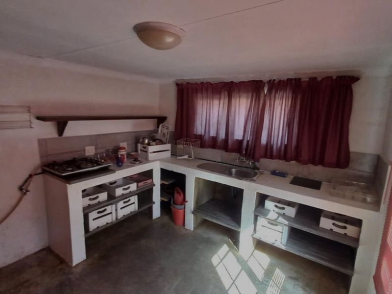 3 Bedroom House for Sale in Daspoort, Pretoria - Photo 1