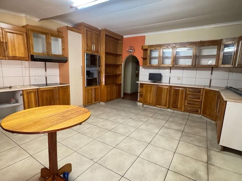 HOUSE FOR RENT - Photo 4