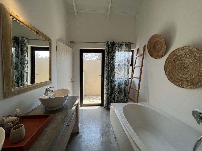 5 Bedroom home for sale in Moditlo Estate - Photo 10