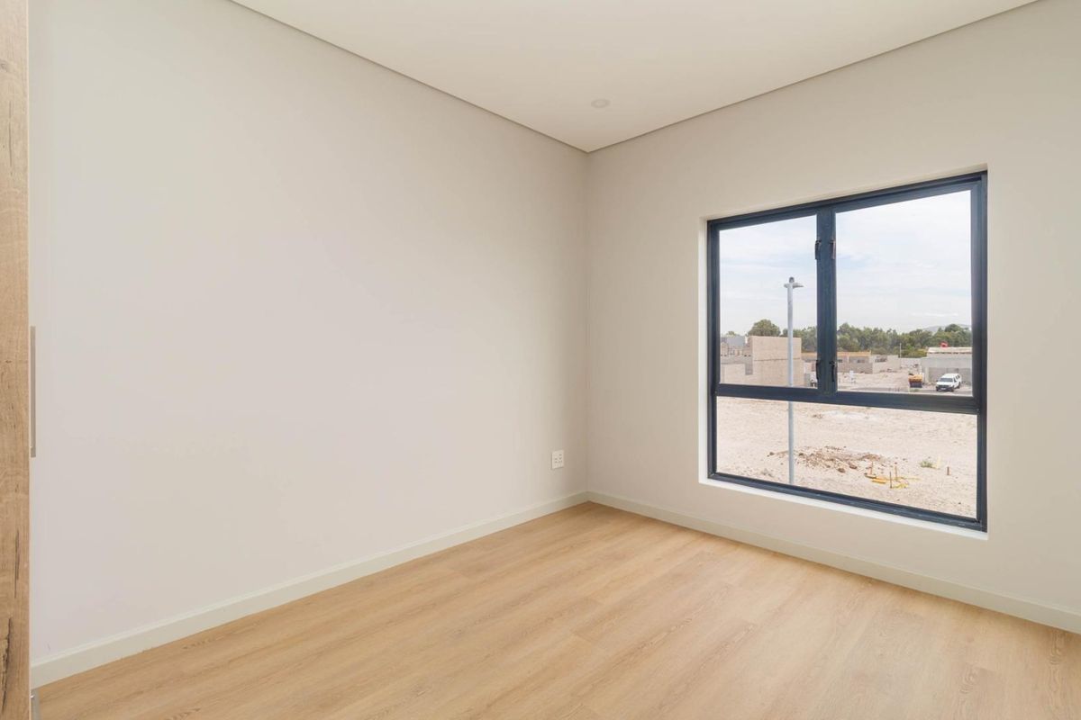 Stunning Brand-New Home in Sought-After Sandown No Transfer Duty | VAT Included | Buy Direct from Developer - Photo 4