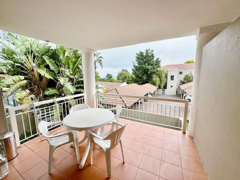 FULLY FURNISHED 2 BED 1 BATH TOWNHOUSE BENMORE - Photo 7