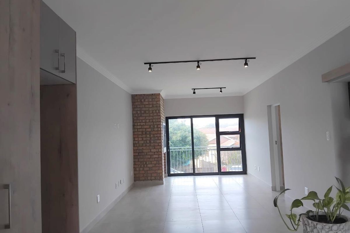 Charming 2 Bedroom Apartment in Hartenbos - Photo 5