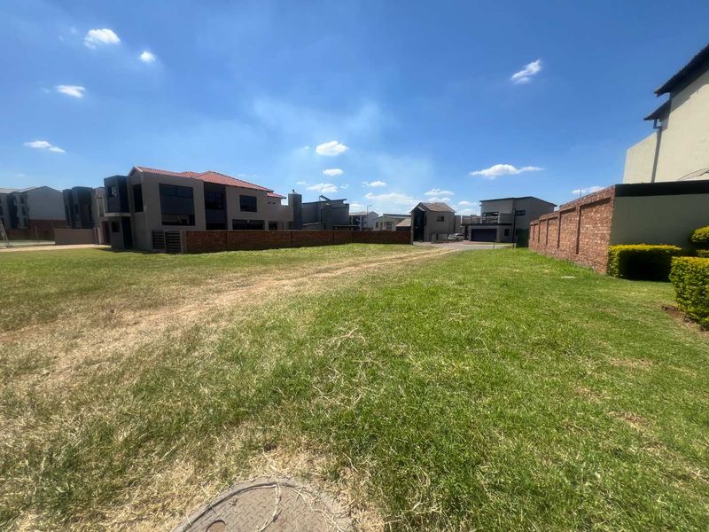 502m2 Stand for Sale in Zambezi Manor Lifestyle Estate - Photo 2