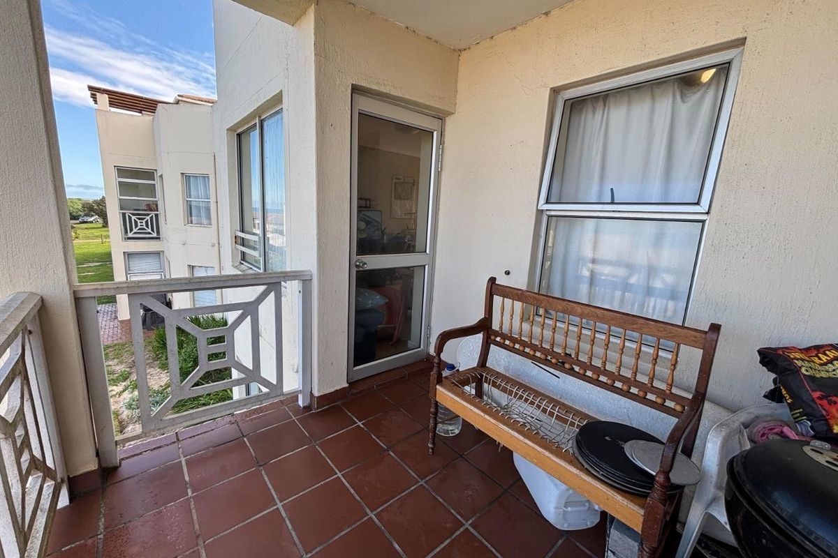 Hermanus Beach Club – 3-Bedroom Investment Opportunity - Photo 4