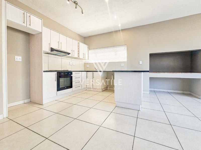 House to Let - Photo 8