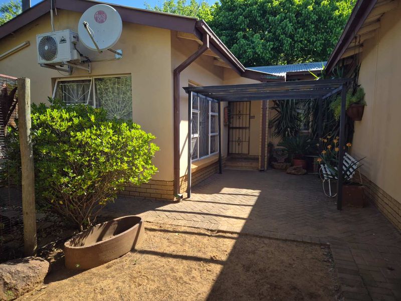 Superb quiet location - Photo 6