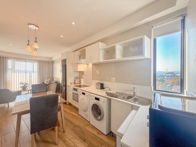 Classy Dual-Income Investment with Panoramic Views | Fully Furnished | Flexible Airbnb Layout | R2,495,000 excl. VAT - Photo 5