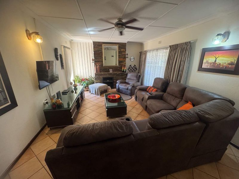 Family Home for sale in Randhart with Flat - Photo 8