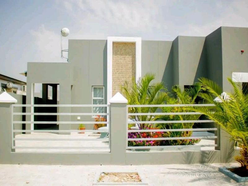 Beautiful Modern House for Sale in Oshakati Ehenye Price: N$ 1,240,000.00  (Exclusive costs) - Photo 2