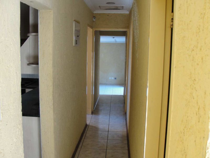 An Immaculate House in a Quiet Sought Suburb in Birch Acres Ext 6 - Photo 9