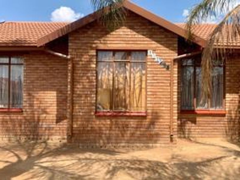 3 bedrooms house for sale in Soshanguve AA - Photo 3