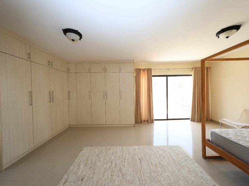 BEACHFRONT HOUSE - Photo 4