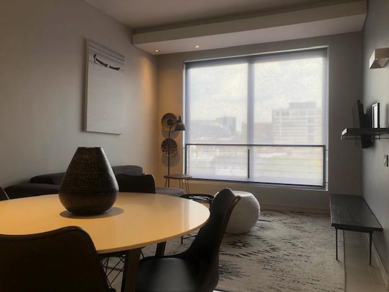 Upmarket 1 bed apartment in Sandton CBD - Photo 3