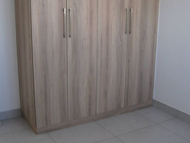 Stylish & Affordable Apartment in Irene – 2 Bedrooms and Great Amenities - Photo 6