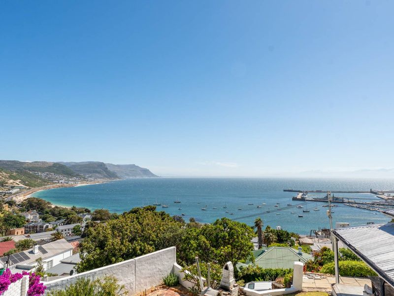 Discover Hillside Charm in Simon’s Town - Photo 5