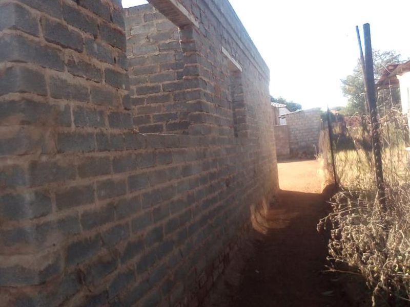 Unfinished 4 bedrooms house for sale in Itsoseng,Pretoria - Photo 7