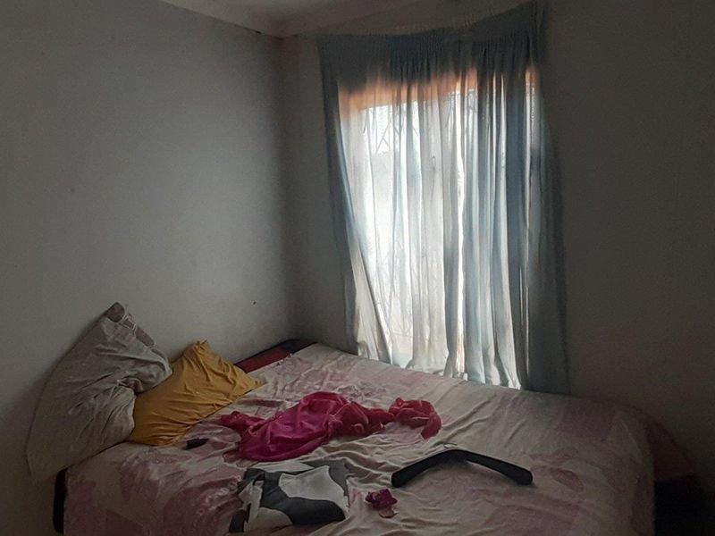 Great Low Maintenace Start up Home !!! - Photo 5