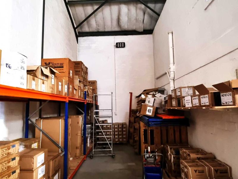 Double Volume Warehouse in Secure Complex - Photo 3