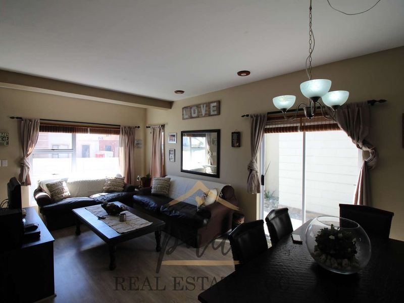 3 Bedroom with 4 bachelor Flats for Sale - Long Beach (Ext 1) - Photo 2