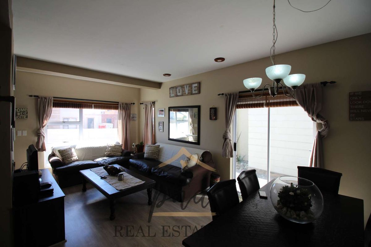 3 Bedroom with 4 bachelor Flats for Sale - Long Beach (Ext 1) - Photo 2