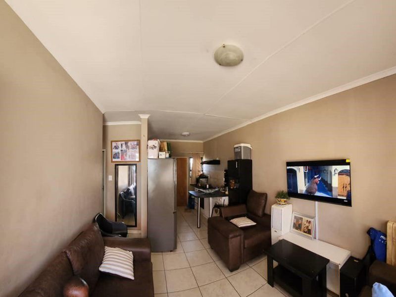 JOINT MANDATE | FOR SALE – WANAHEDA, WINDHOEK - Photo 6