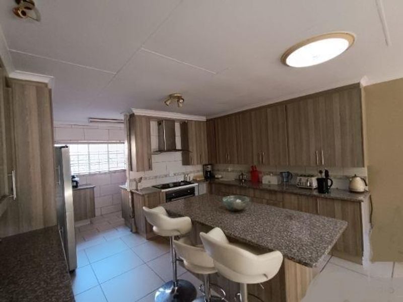 AMBERFIELD - CENTURION - 3 BEDROOM HOUSE - Photo 3
