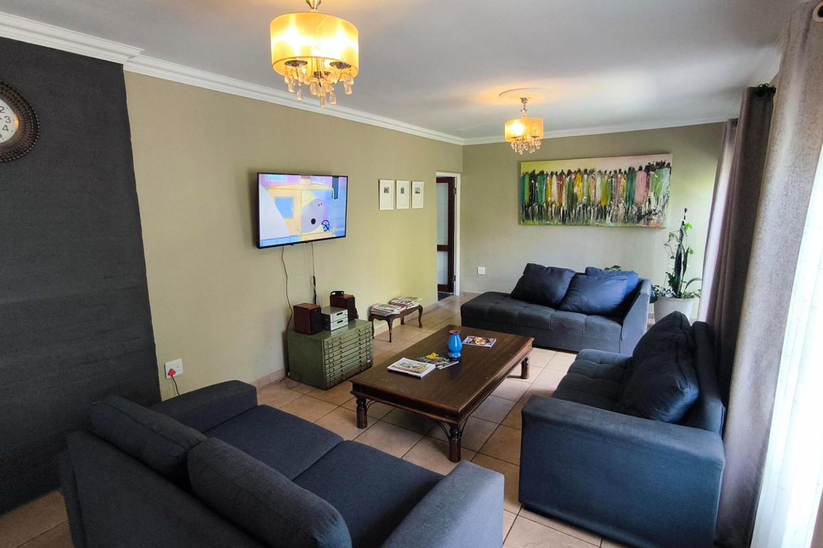 Investors Dream, with 2 Granny Flats! - Photo 4