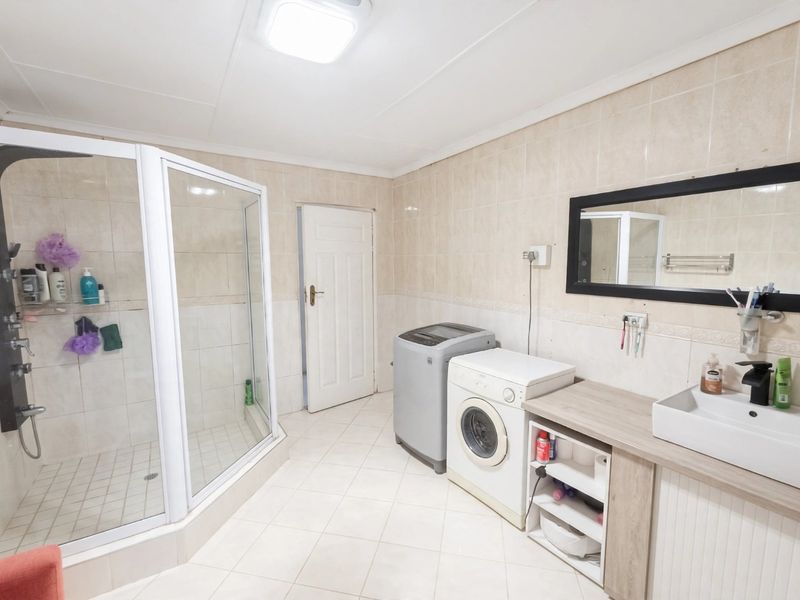 Crosby,4 Bedroom,2 baths plus 2bed cottage - Photo 8