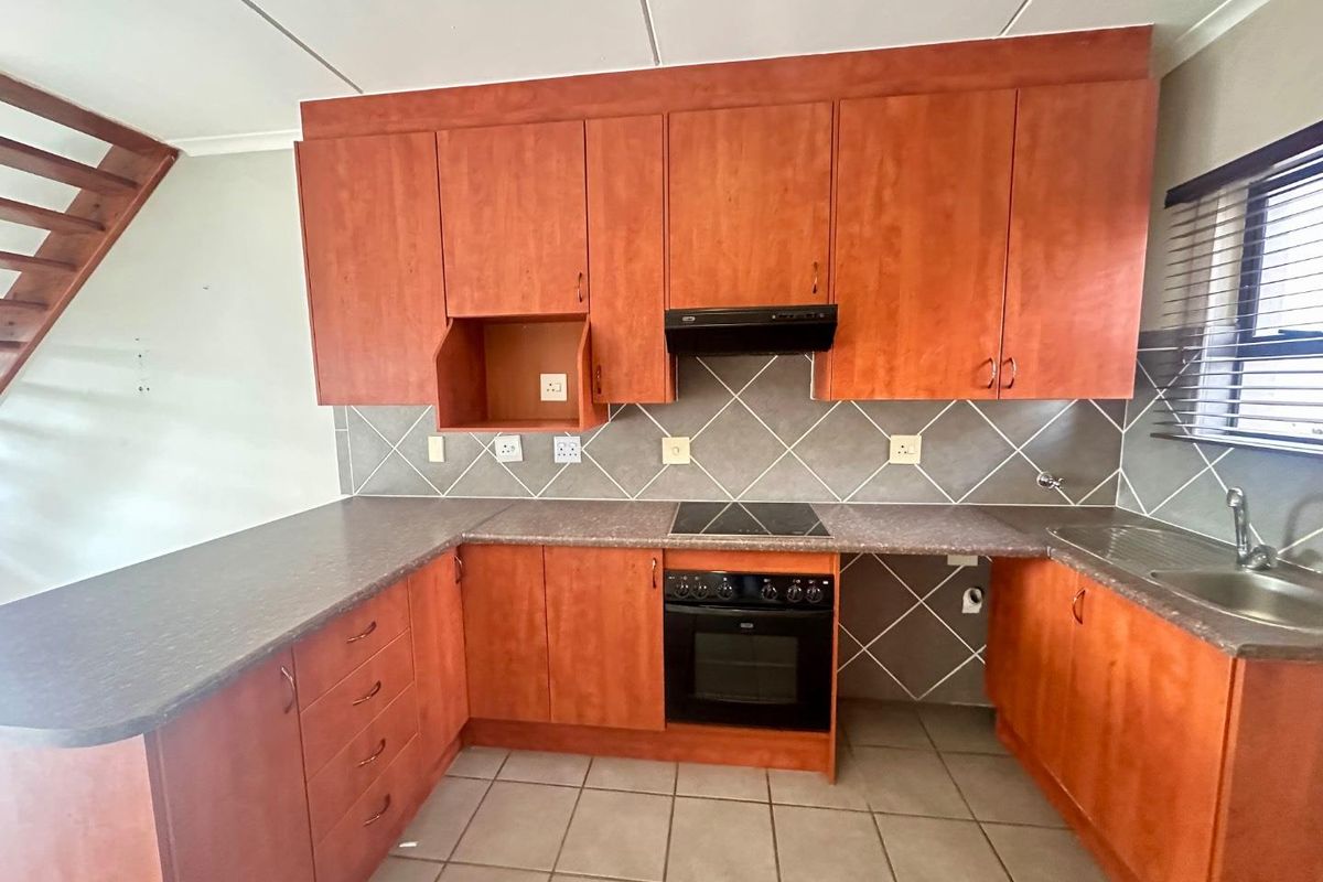 2 bed 2 bath loft townhouse - Photo 2