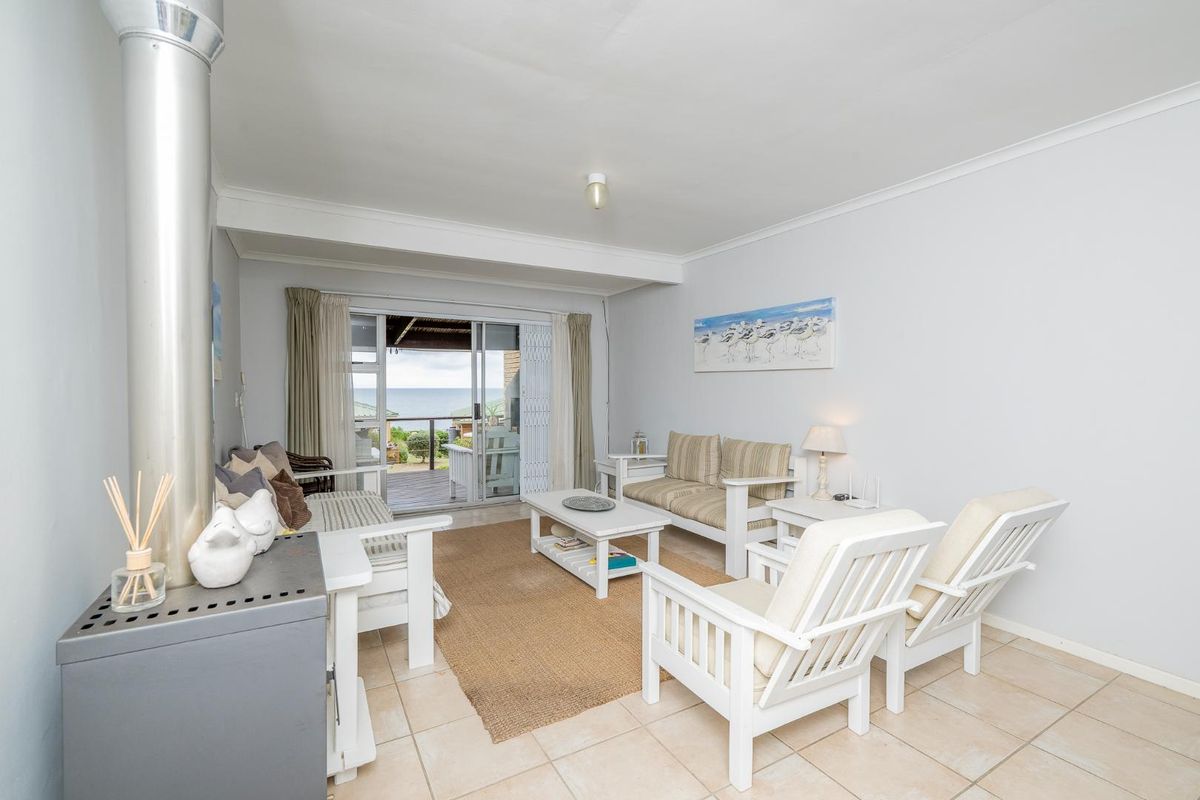 Seaside Cottage Within Secure Complex - Photo 3