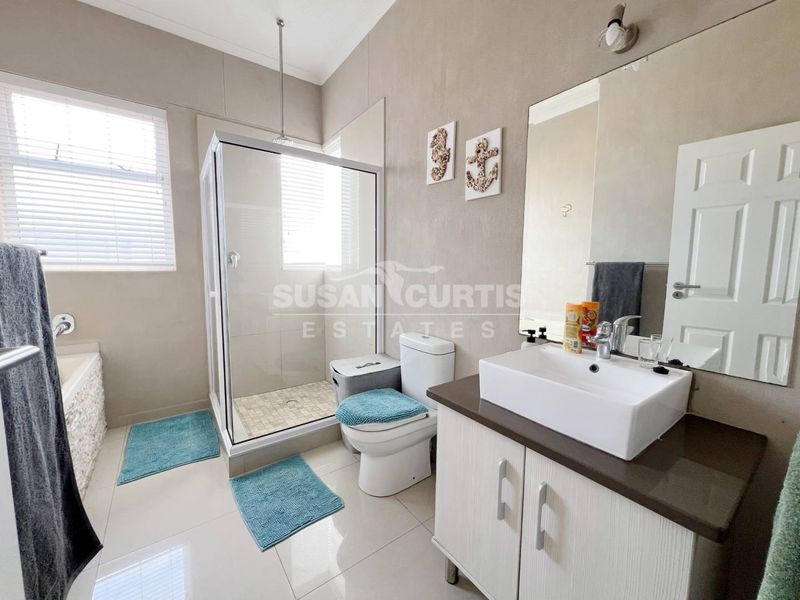 BEACHFRONT HOME - Photo 9